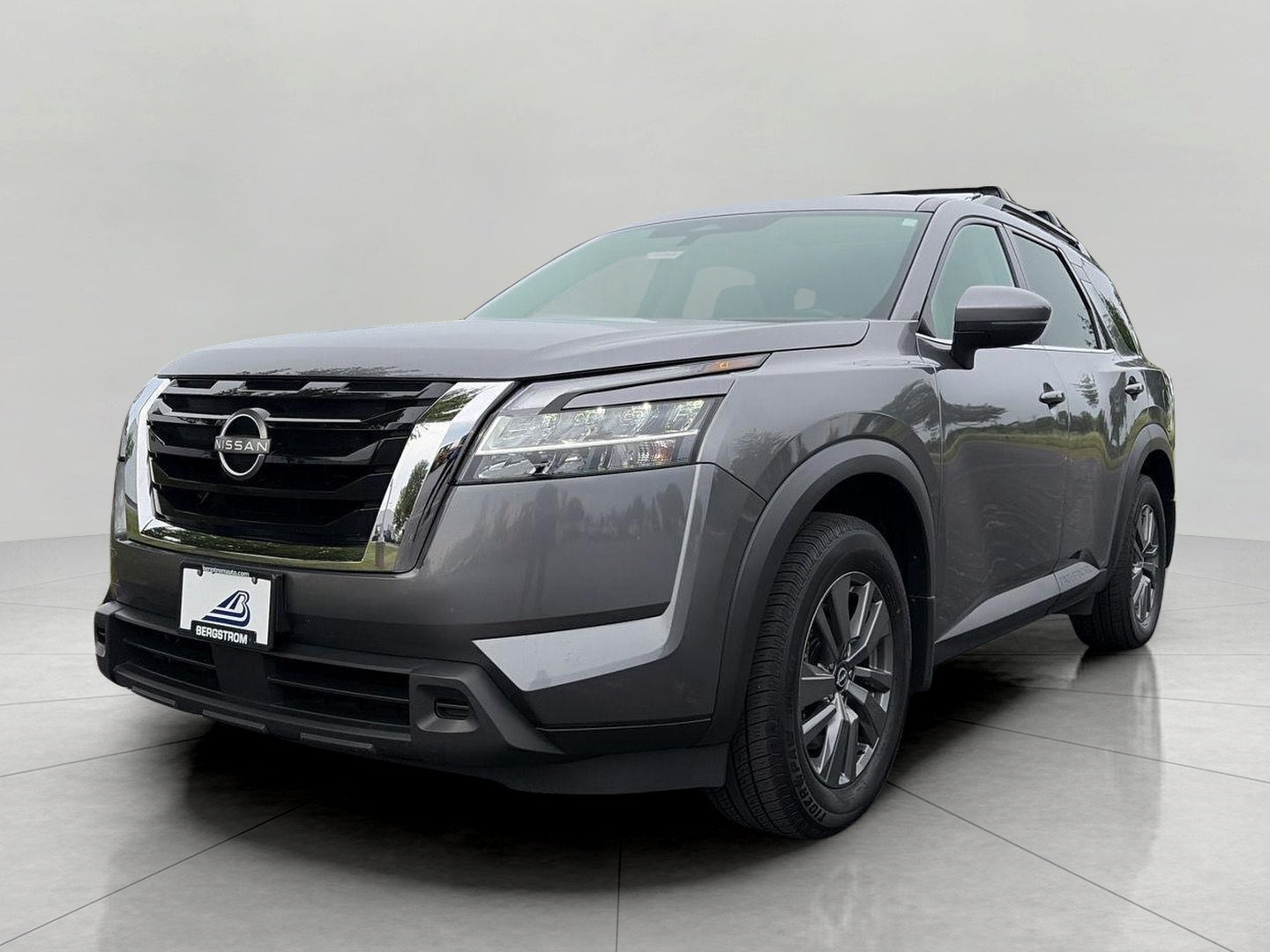 2022 Nissan Pathfinder SV 4WD