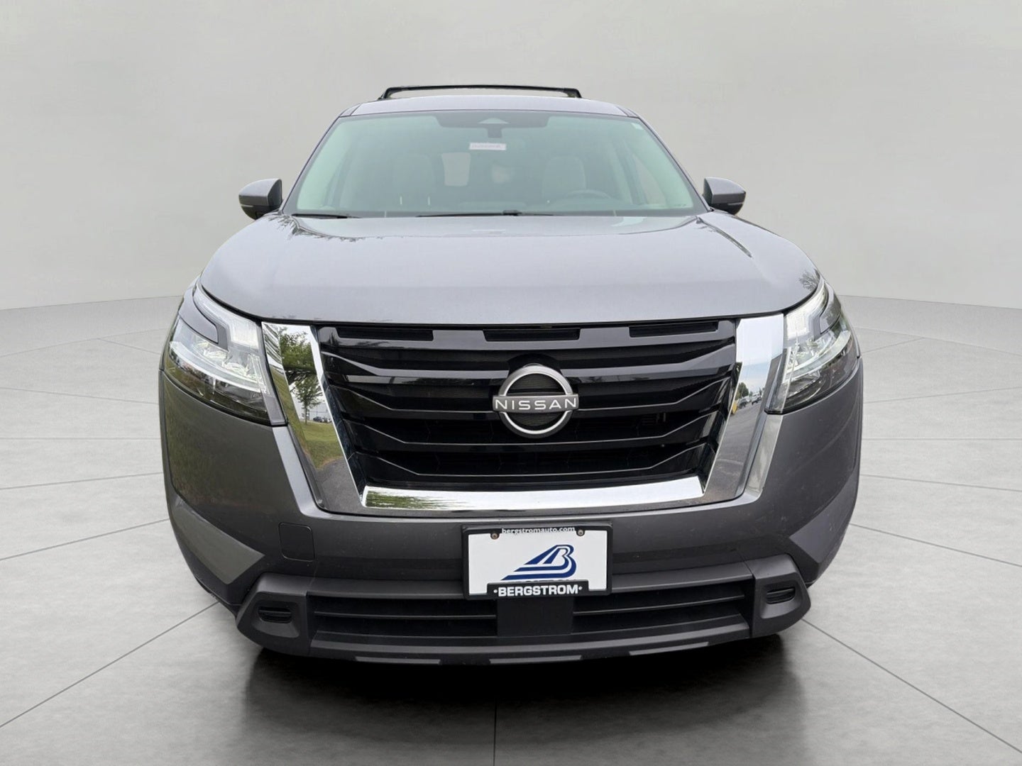 2022 Nissan Pathfinder SV 4WD
