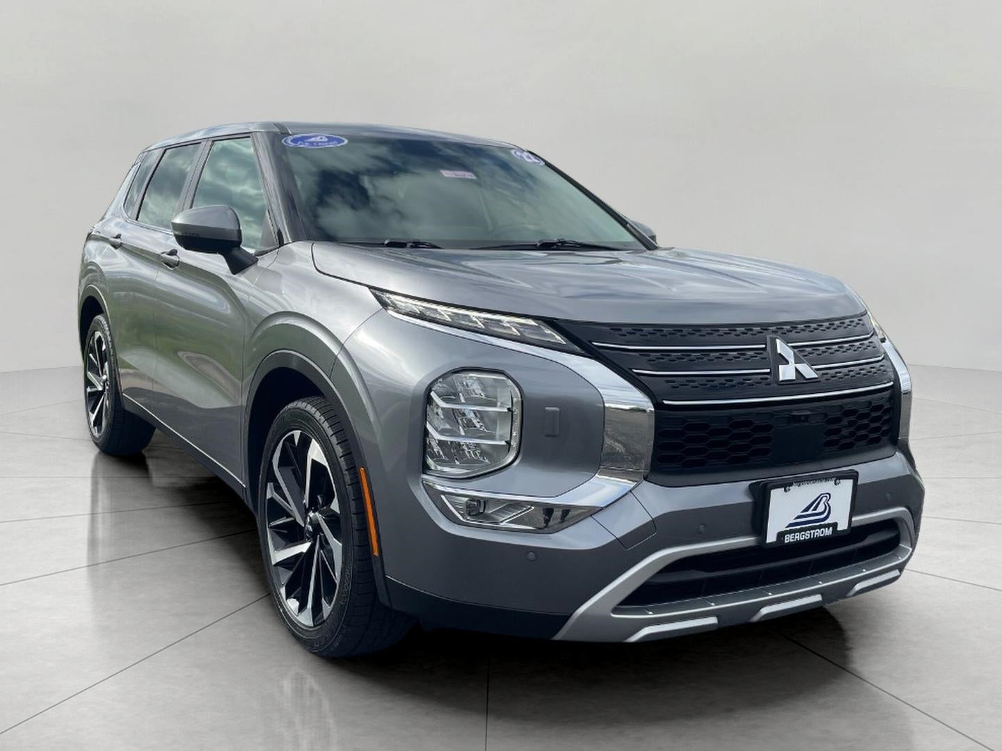 2022 Mitsubishi Outlander SE S-AWC's photo