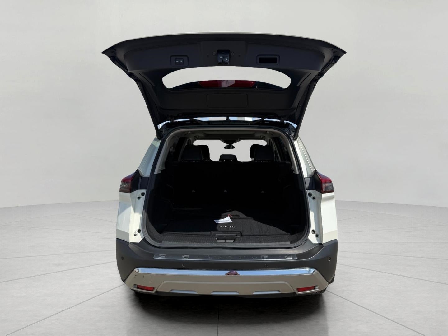 2021 Nissan Rogue FWD Platinum