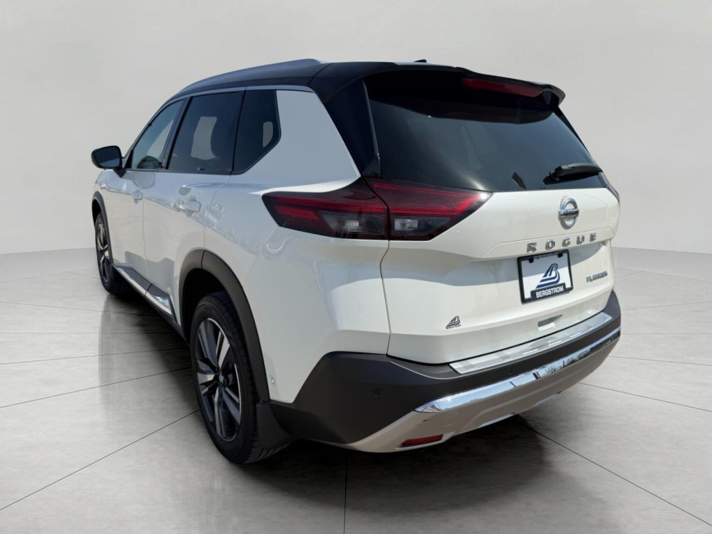 2021 Nissan Rogue FWD Platinum