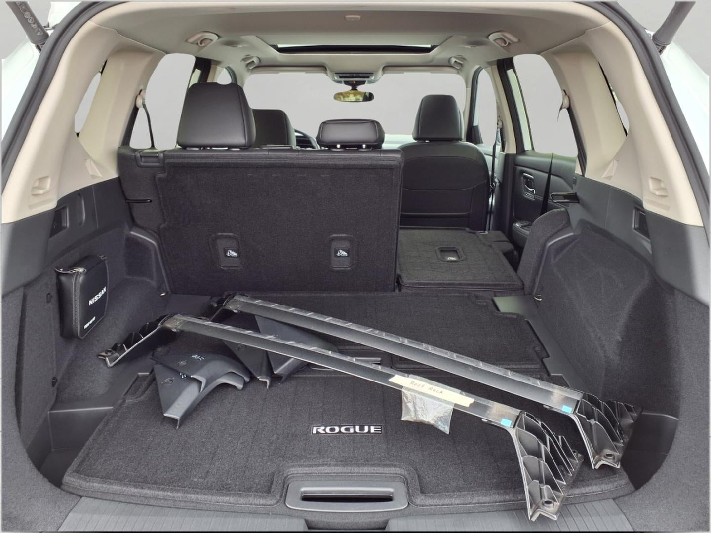 2025 Nissan Rogue AWD Platinum