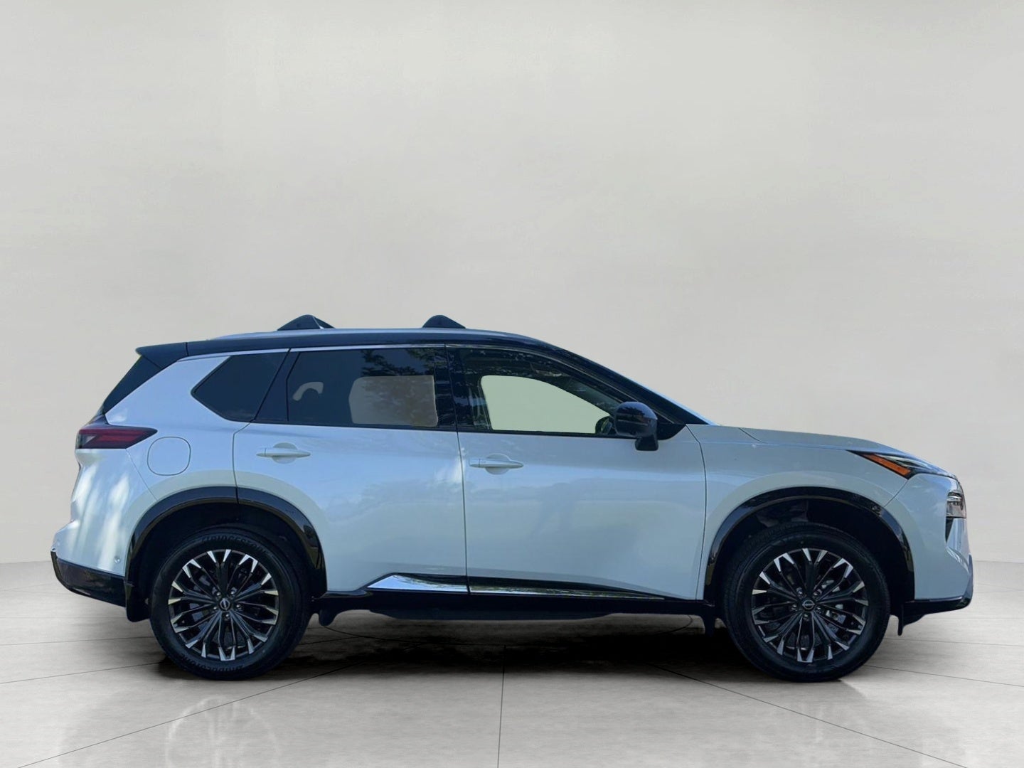 2025 Nissan Rogue AWD Platinum