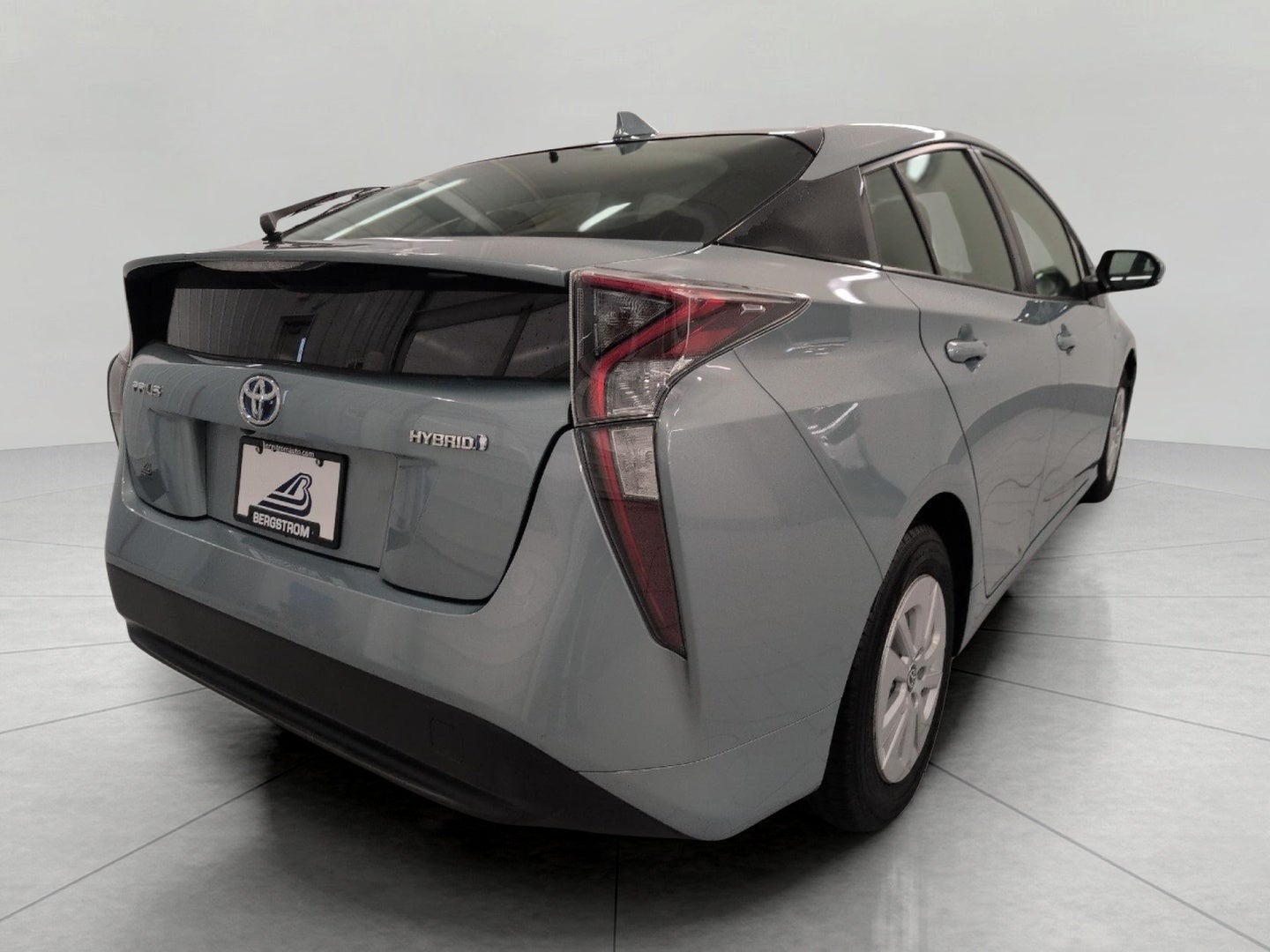 2016 Toyota Prius 5dr HB Two