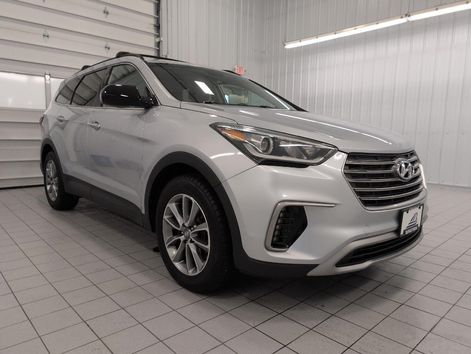 2017 Hyundai Santa Fe SE 3.3L Auto AWD