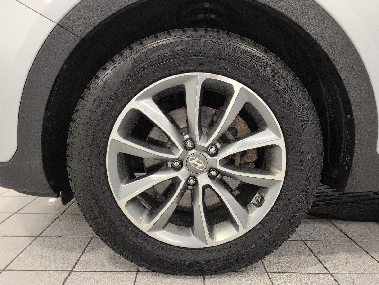 2017 Hyundai Santa Fe SE 3.3L Auto AWD